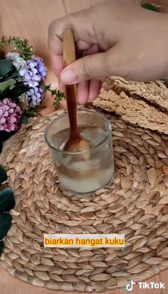 5 Cara membuat kulit molen pisang kriuk dan antigagal