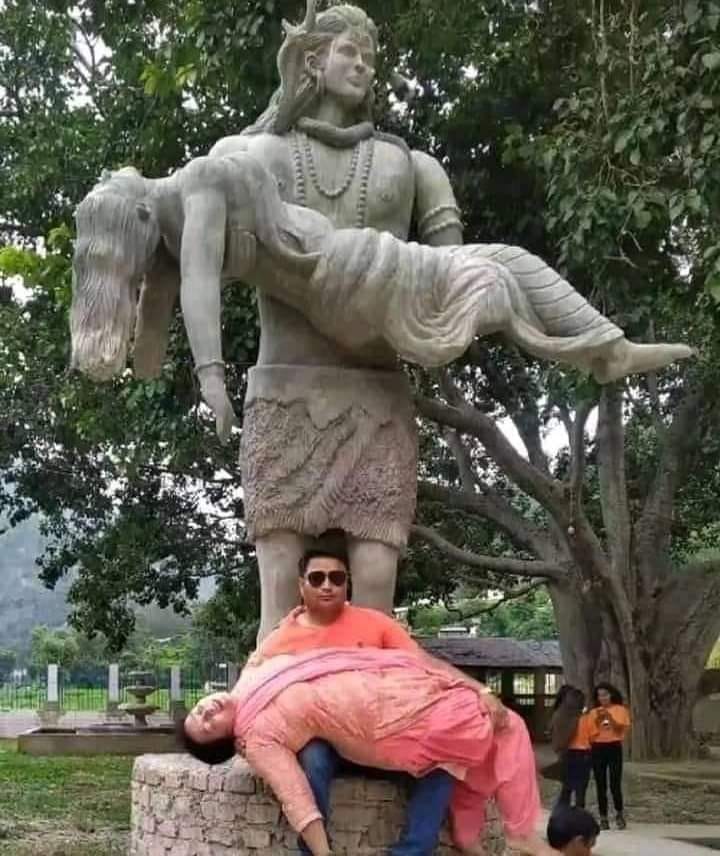 potret kocak orang foto dengan patung Berbagai sumber potret kocak orang foto dengan patung Berbagai sumber