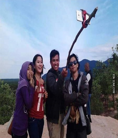 alat bantu foto nyeleneh pol © berbagai sumber