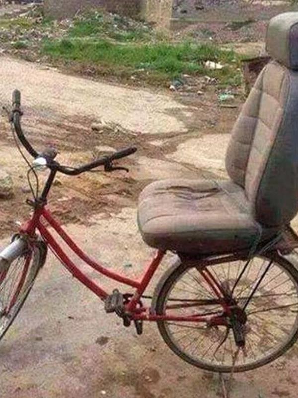 bodi sepeda motor absurd banget © berbagai sumber bodi sepeda motor absurd banget © berbagai sumber