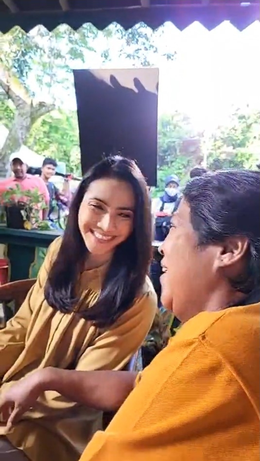 potret Rano Karno syuting 'Si Doel The Series' © Instagram/@si.rano