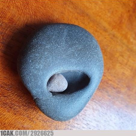 benda dari batu penampakannya kocak © berbagai sumber