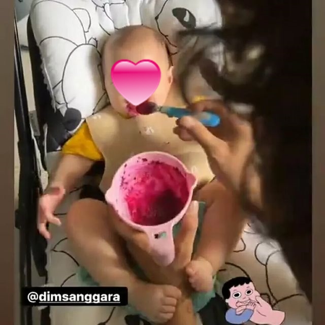 10 Menu MPASI ala Nadine Chandrawinata, enak dan antiribet