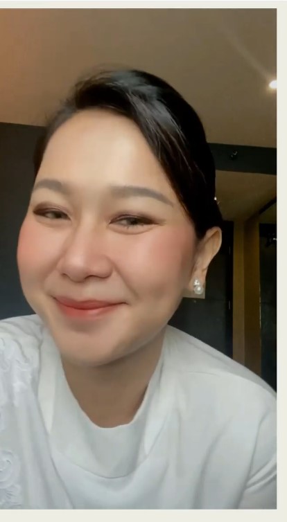 Yulida Handayani eks istri Ravi Bhatia balik jadi pramugari © Instagram/@yulidahanda