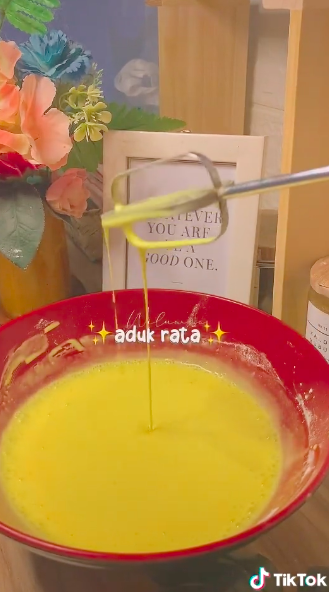 7 Cara bikin bika ambon tanpa mixer dan oven, bersarang sempurna