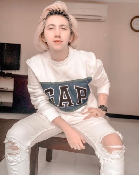 Potret terbaru Dera jebolan Indonesian Idol © Instagram