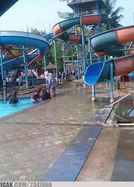 Potret desain perosotan salah © berbagai sumber Potret desain perosotan salah © berbagai sumber