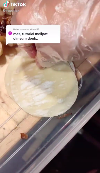 4 Trik mudah melipat kulit dimsum agar rapi dan cantik