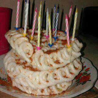 makan nyeleneh pakai kerupuk © berbagai sumber makan nyeleneh pakai kerupuk © berbagai sumber