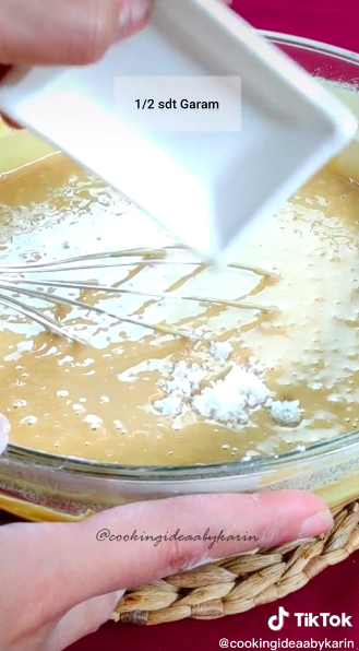 5 Cara bikin kue cucur gula merah bersarang dan antigagal