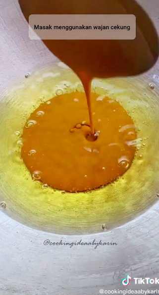 5 Cara bikin kue cucur gula merah bersarang dan antigagal