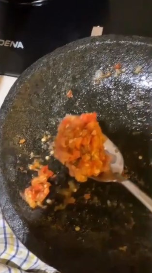 Bobot turun 10 kg dalam 3 bulan, ini 10 makanan dihindari Adelia Pasha