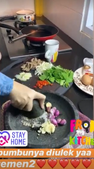 Bobot turun 10 kg dalam 3 bulan, ini 10 makanan dihindari Adelia Pasha