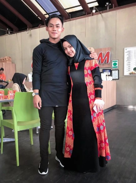 Potret kompak pedangdut dengan kakak © Instagram