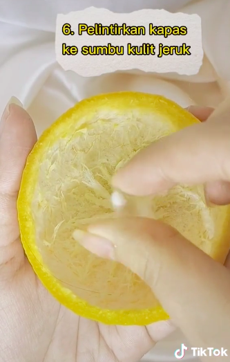 Jangan dibuang, ini 8 cara mengolah kulit jeruk jadi lilin aromaterapi