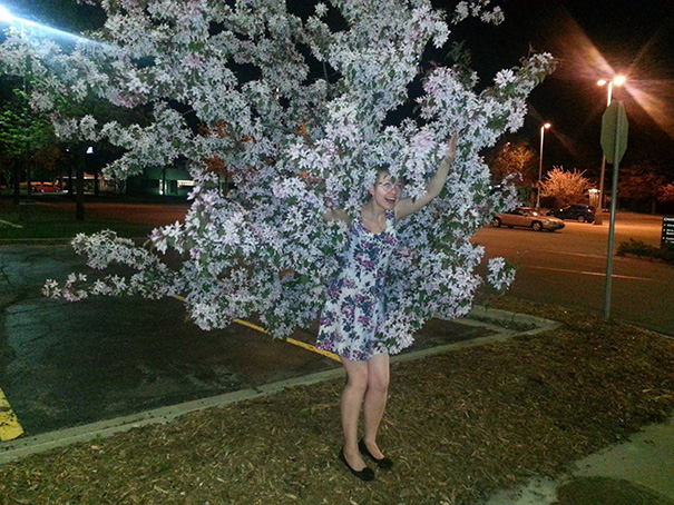 Potret kebetulan pakai baju mirip benda sekitar Borepanda.com