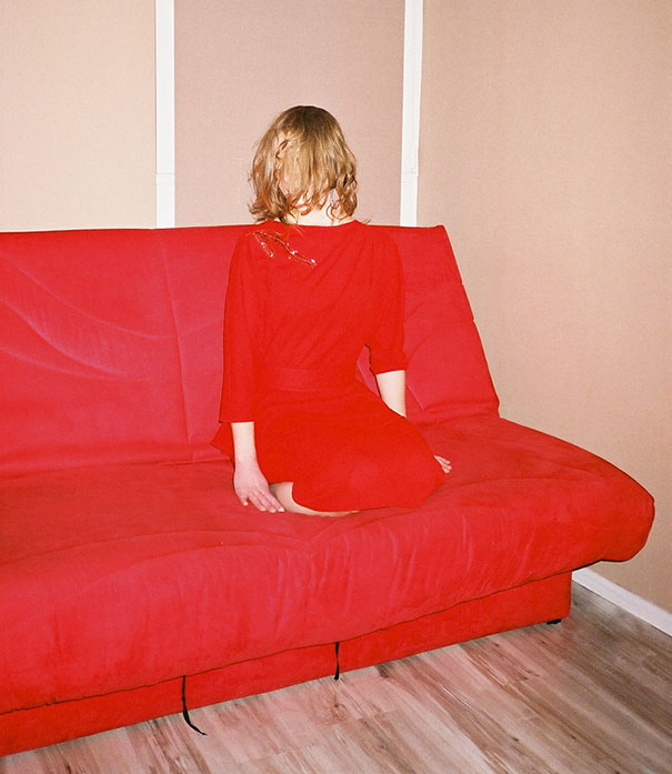 Potret kebetulan pakai baju mirip benda sekitar Borepanda.com Potret kebetulan pakai baju mirip benda sekitar Borepanda.com