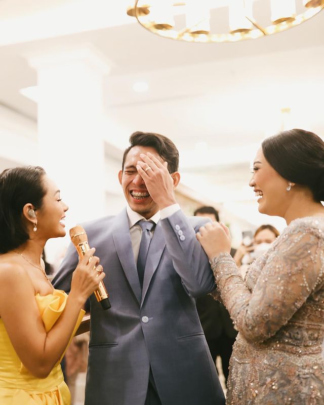 10 Momen Andien Aisyah beri kejutan nyanyi di pernikahan fans setianya
