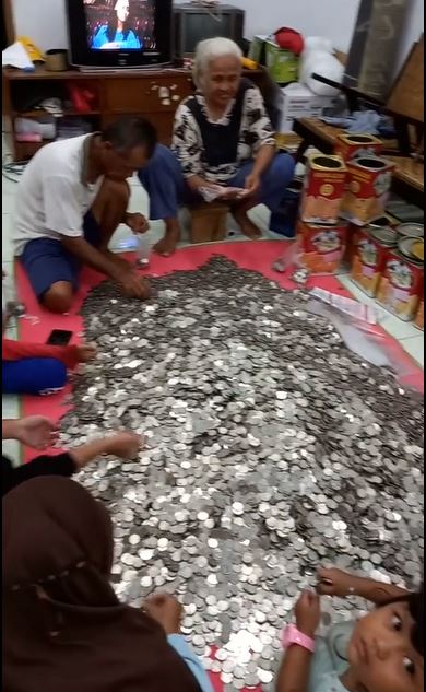 keluarga panen uang koin Berbagai sumber