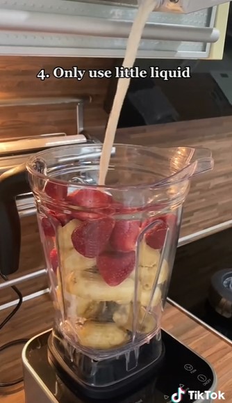 5 Cara praktis bikin smoothies yang kental, mudah ditiru