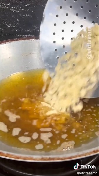 7 Cara membuat nasi sisa jadi biskuit cokelat, renyah dan praktis