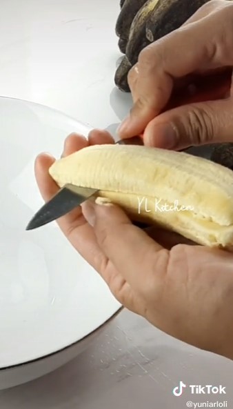 5 Trik goreng pisang ala pedagang gorengan, renyah tahan lama