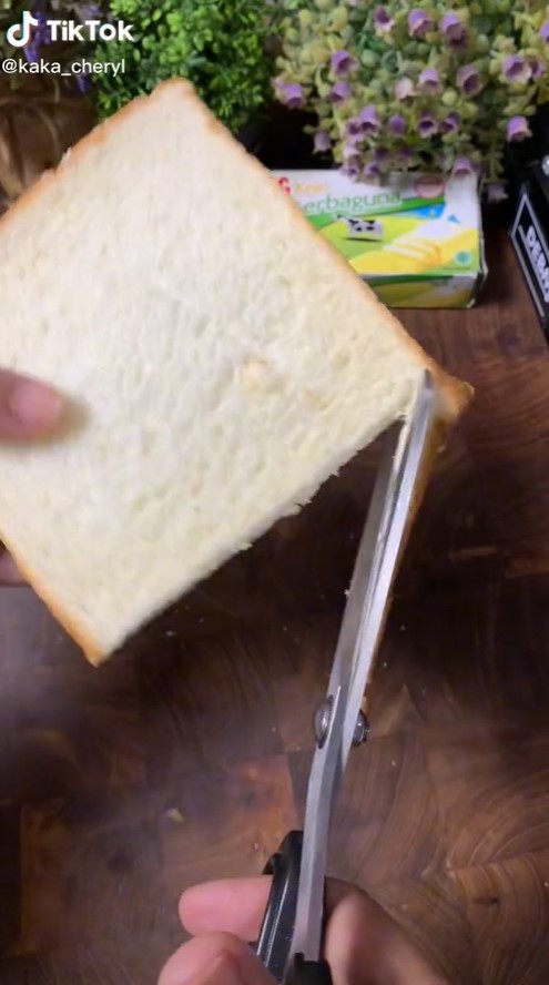 Trik simpel bikin tepung panir ala rumahan, cuma pakai roti tawar