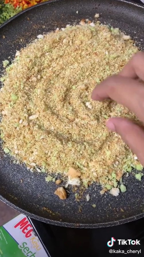 Trik simpel bikin tepung panir ala rumahan, cuma pakai roti tawar