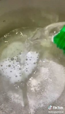 Trik merebus udang agar warnanya lebih menarik, antigagal