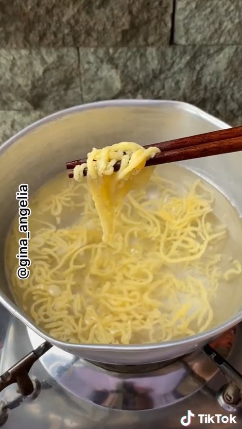 7 Cara mudah bikin mi dari telur, enak, sehat, dan praktis