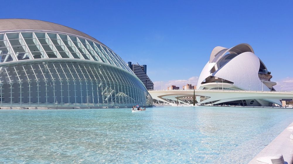 seni rupa terapan © berbagai sumber