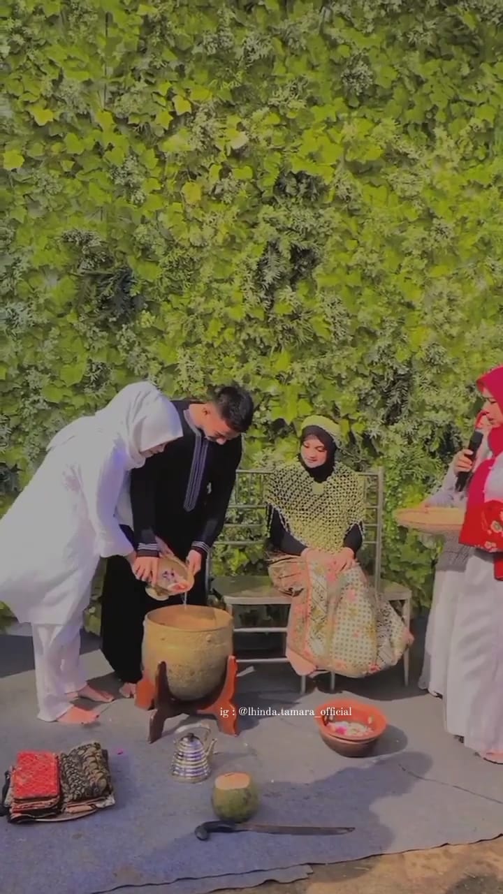 momen 7 bulanan syifa istri ridho da © instagram