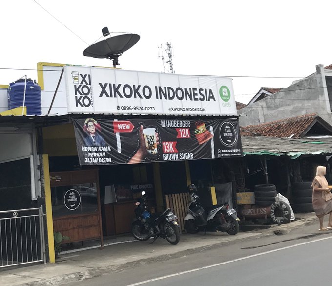 spanduk bisa bikin salah paham © berbagai sumber spanduk bisa bikin salah paham © berbagai sumber