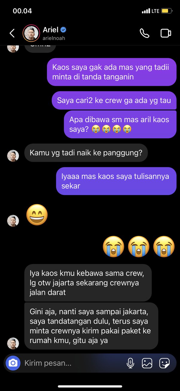 warganet unggah chat percakapan dengan ariel © twitter