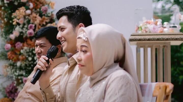 momen lamaran glenca dan rendi jhon © instagram