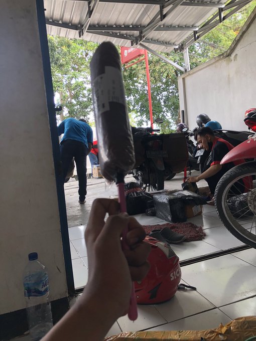 barang dipesan lewat olshop aneh-aneh © berbagai sumber