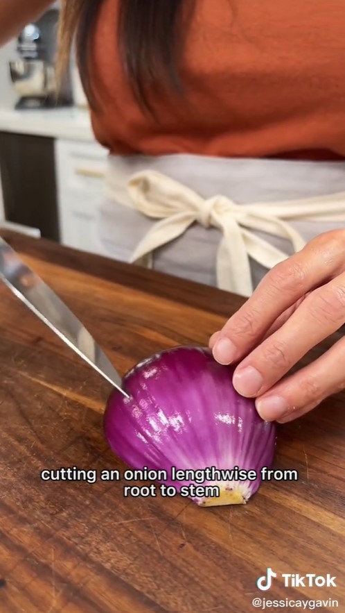 Jangan asal potong, bentuk irisan bawang ternyata bisa pengaruhi rasa