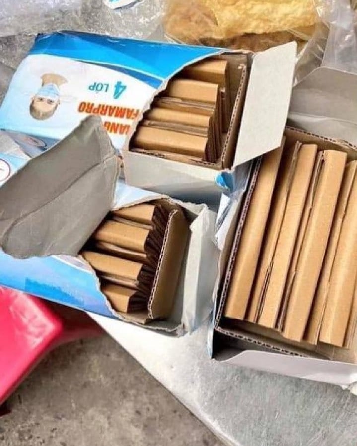 penampakan isi paket nyeleneh Berbagai sumber