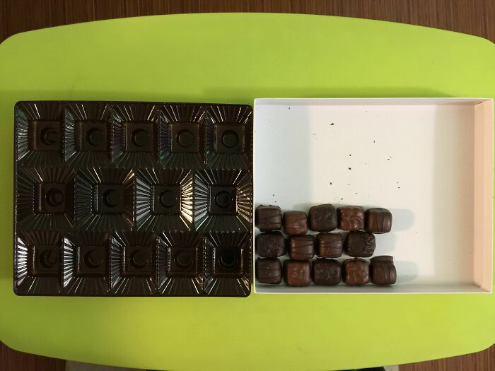 penampakan isi paket nyeleneh Berbagai sumber