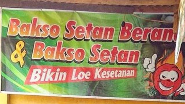 Potret warung pakai nama seram Berbagai sumber