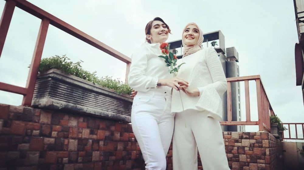 potret terbaru artis kolosal Penty Nurafiani © Instagram