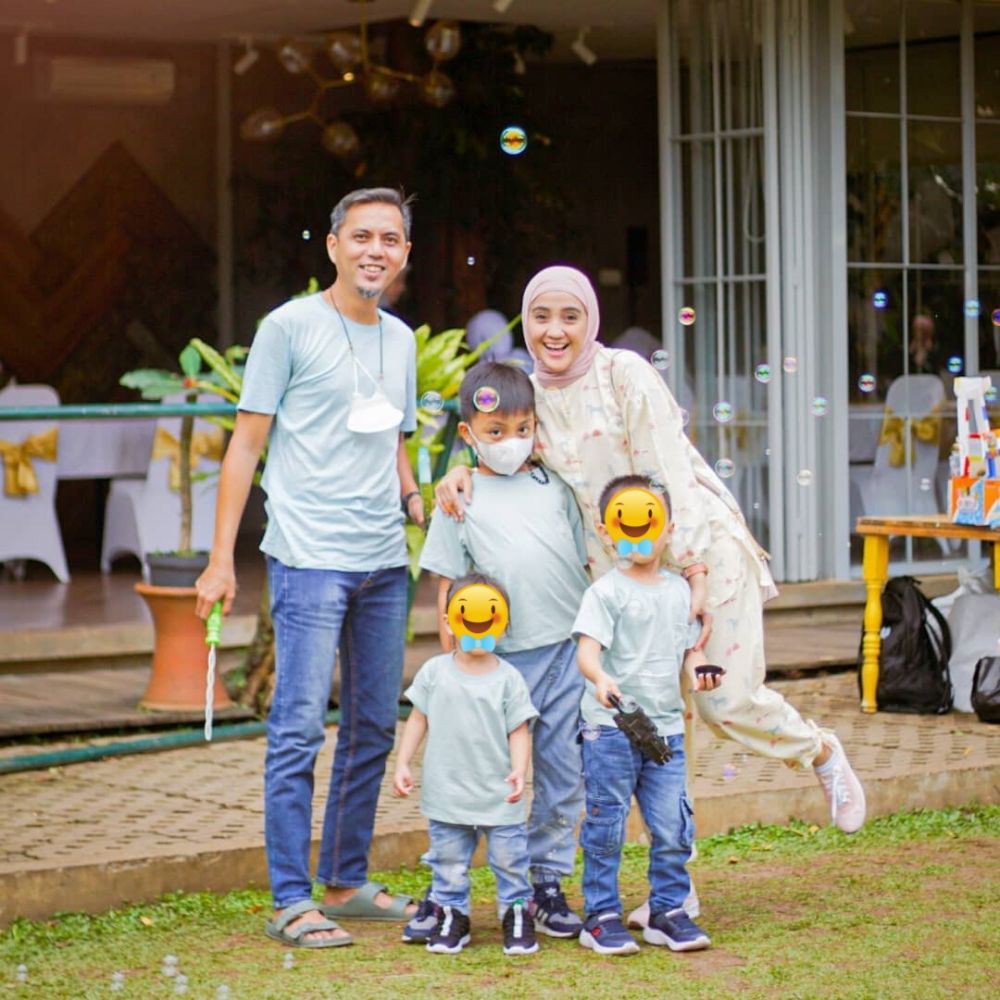 potret terbaru artis kolosal Penty Nurafiani © Instagram