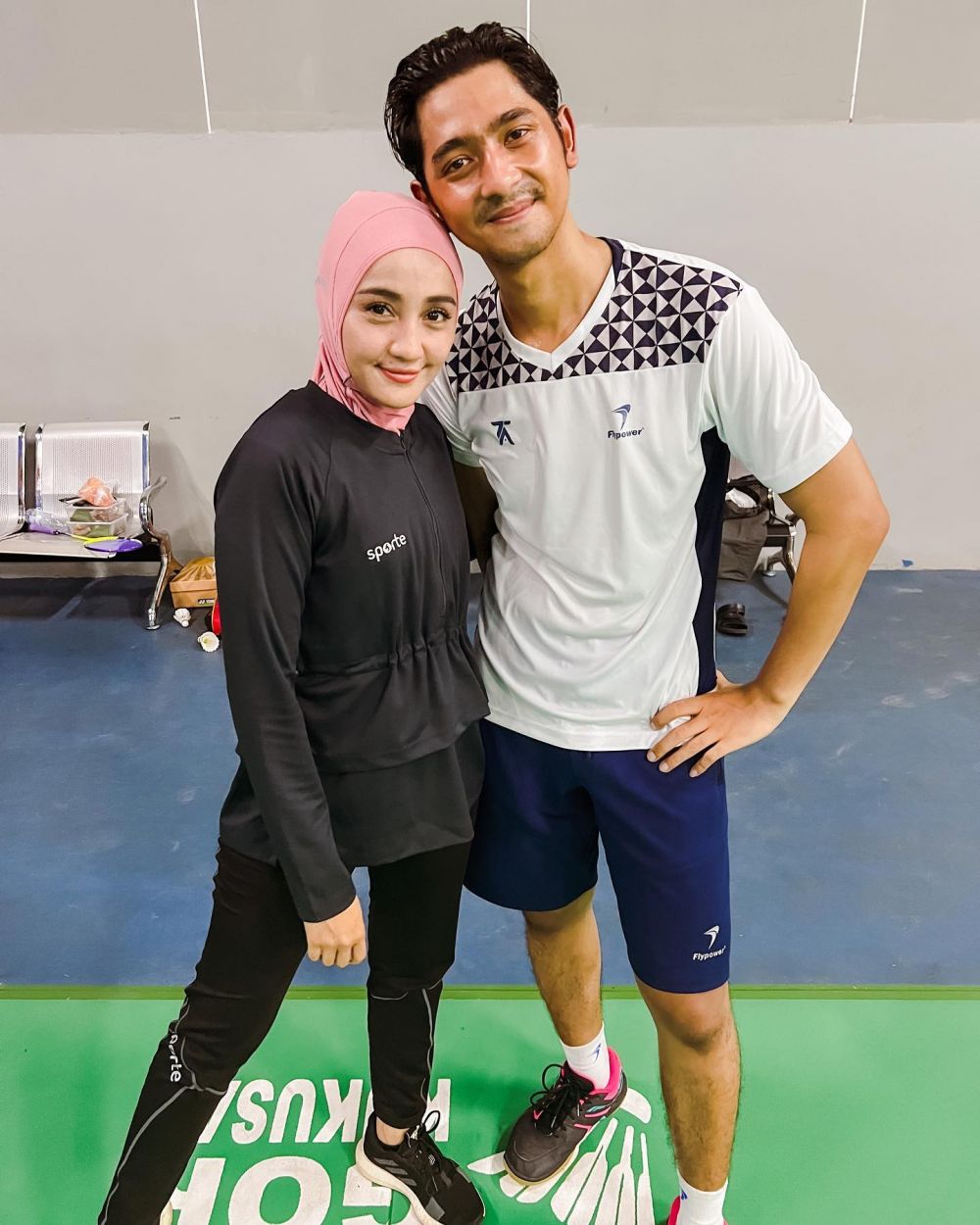 potret terbaru artis kolosal Penty Nurafiani © Instagram