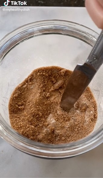 Cara mudah mengatasi gula menggumpal saat disimpan, cuma pakai 1 bahan