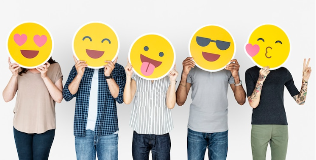 Arti kata LOL © 2022 berbagai sumber