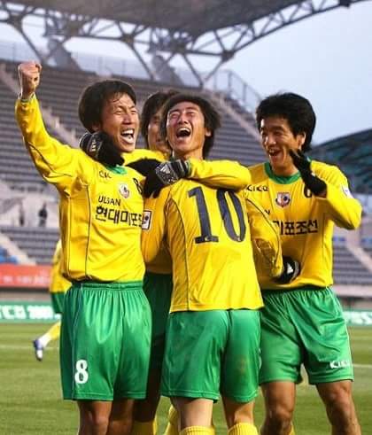 momen pas pertandingan bola © berbagai sumber