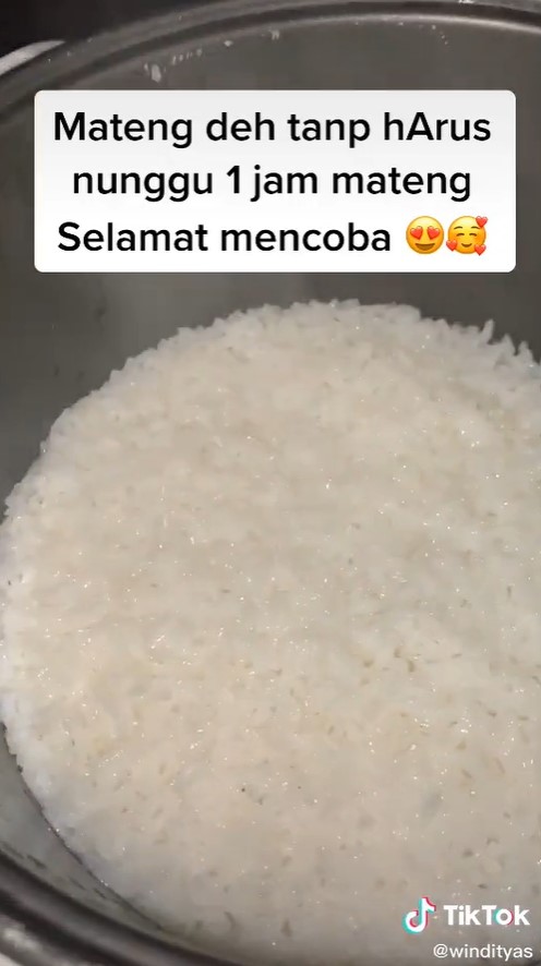 Trik memasak nasi di rice cooker dengan cepat, cuma butuh 15 menit