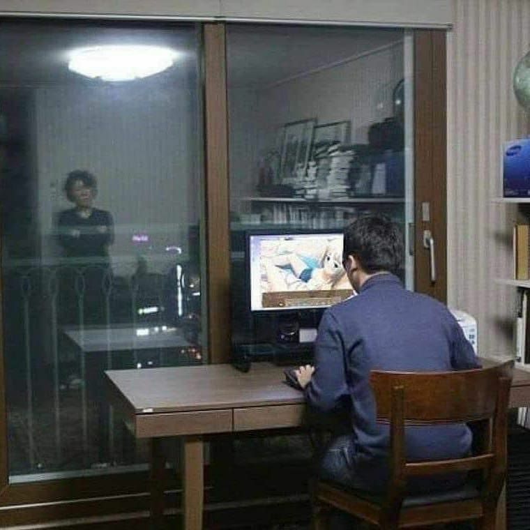 gara-gara nggak sadar ada kaca © berbagai sumber