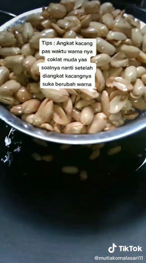 5 Trik mudah membuat kacang bawang renyah dan garing tahan lama