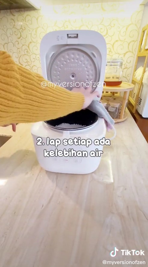 9 Cara sederhana merawat rice cooker agar terhindar dari bau dan jamur